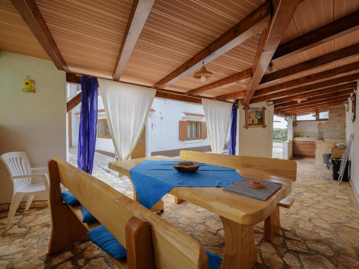 Casa Astrid By The Sea In بوريتش المظهر الخارجي الصورة