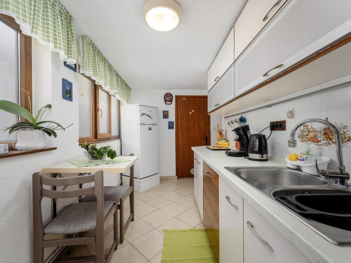 Casa Astrid By The Sea In بوريتش المظهر الخارجي الصورة