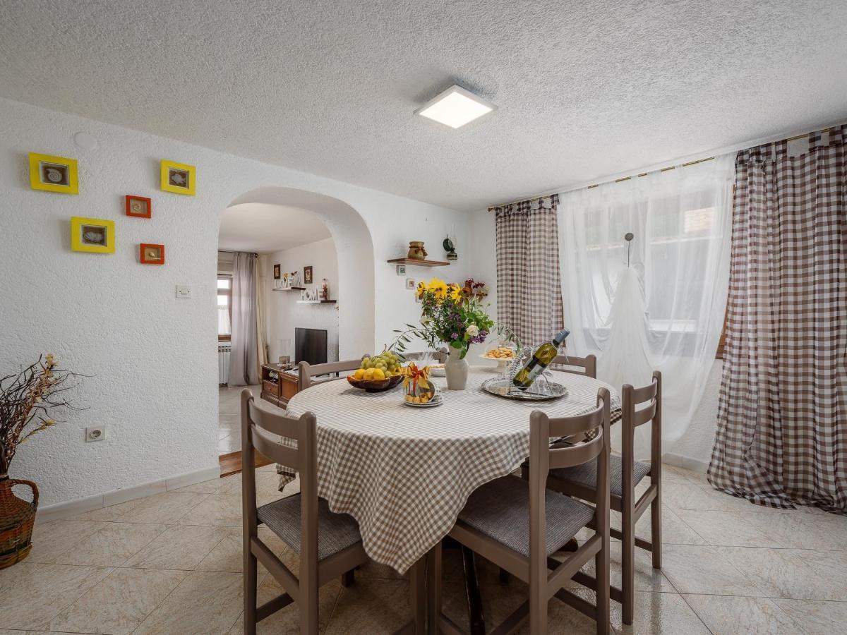 Casa Astrid By The Sea In بوريتش المظهر الخارجي الصورة