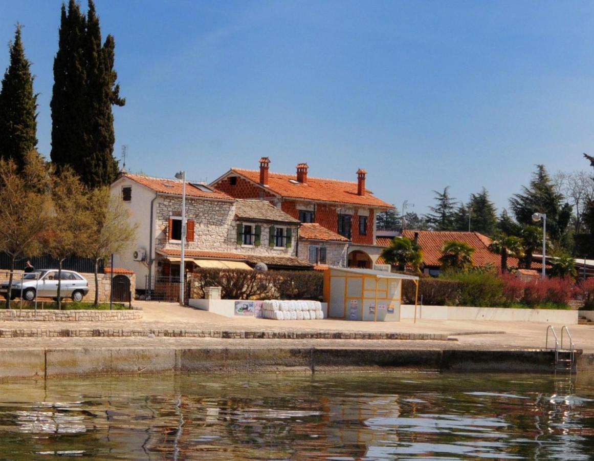 Casa Astrid By The Sea In بوريتش المظهر الخارجي الصورة
